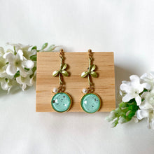 Load image into Gallery viewer, Foliage Knots