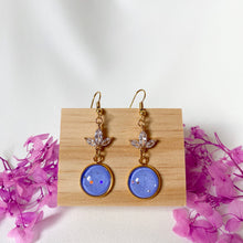 Load image into Gallery viewer, Handmade customisable resin earrings
