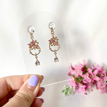 Load image into Gallery viewer, Lea Florals