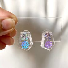 Load image into Gallery viewer, Castella Studs
