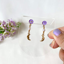 Load image into Gallery viewer, Moon Face