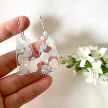 Load image into Gallery viewer, Baby It's Cold Outside Solia