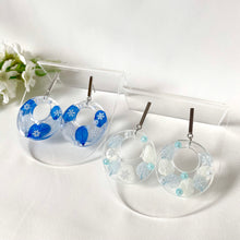 Load image into Gallery viewer, Baby It's Cold Outside Cira Wreaths