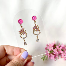 Load image into Gallery viewer, Lea Florals