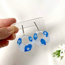 Load image into Gallery viewer, Baby It's Cold Outside Cira Wreaths