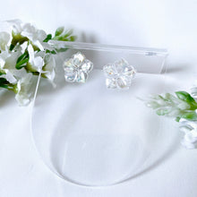 Load image into Gallery viewer, Sakura - Hareen Studs