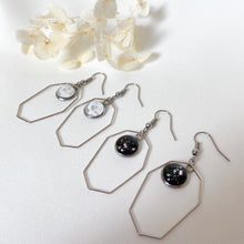 Load image into Gallery viewer, Handmade customisable resin earrings