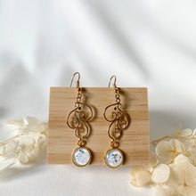 Load image into Gallery viewer, Handmade customisable resin earrings