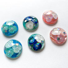 Load image into Gallery viewer, Oriental Floral Studs
