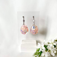 Load image into Gallery viewer, Oriental Floral Tifi