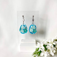 Load image into Gallery viewer, Oriental Floral Tifi