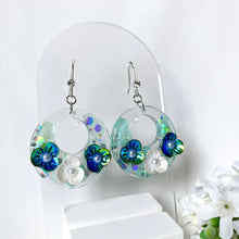 Load image into Gallery viewer, Oriental Floral Sofi