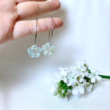 Load image into Gallery viewer, Sakura - Erity Hoops