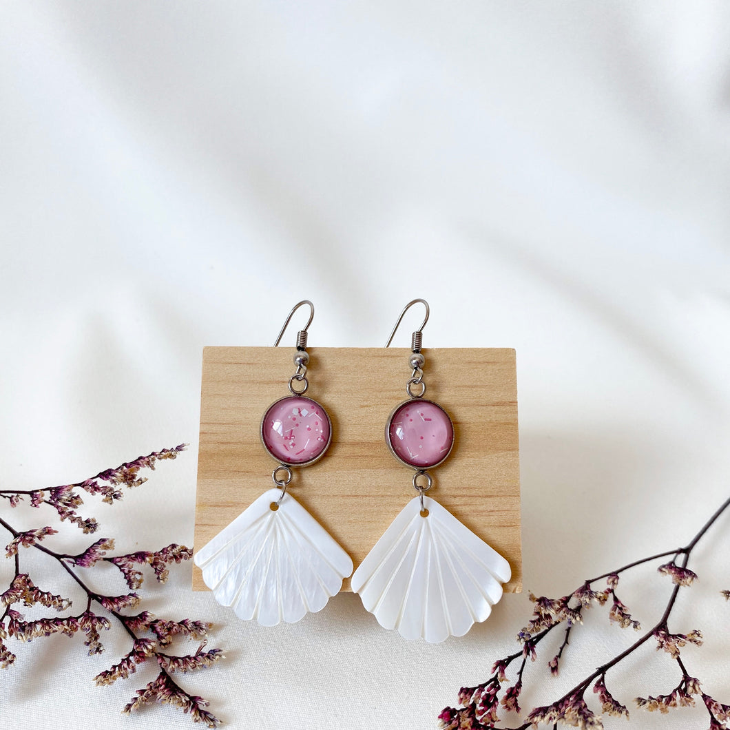 Handmade customisable resin shell pearls earrings