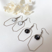 Load image into Gallery viewer, Handmade customisable resin earrings
